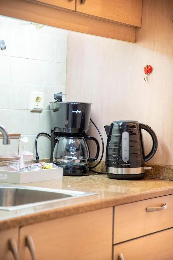 Minimal Studio Near City Center Heraklion